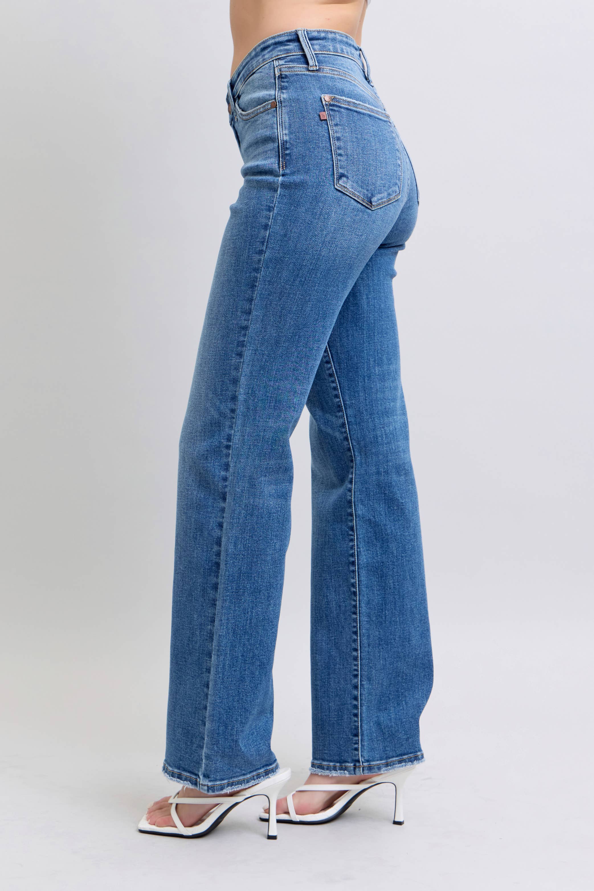 Judy Blue V-Front WB Vintage Wash 90's Straight Fit